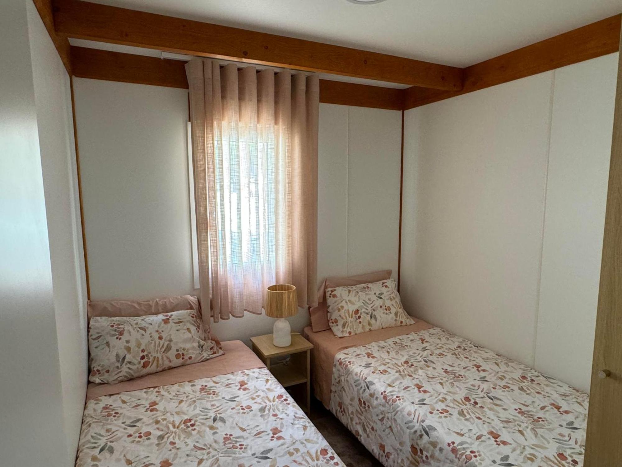 Acolhedora Casa De Ferias T2 Com Espaco Exterior エスモリス エクステリア 写真
